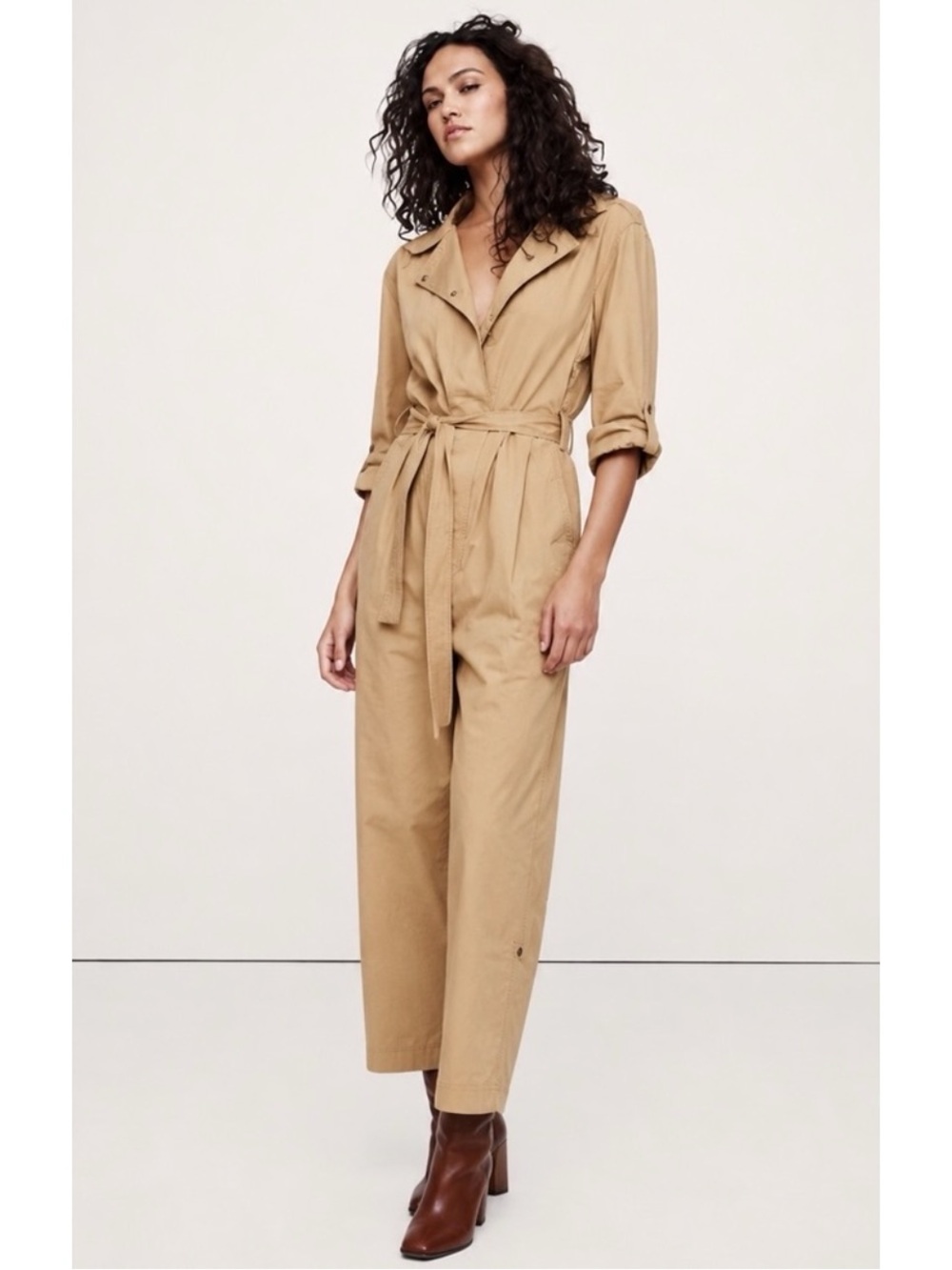 NWT Banana Republic Finley Poplin Jumpsuit in New Khaki Beige Size M - Picture 5 of 16
